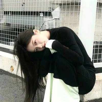 沉默一瞬